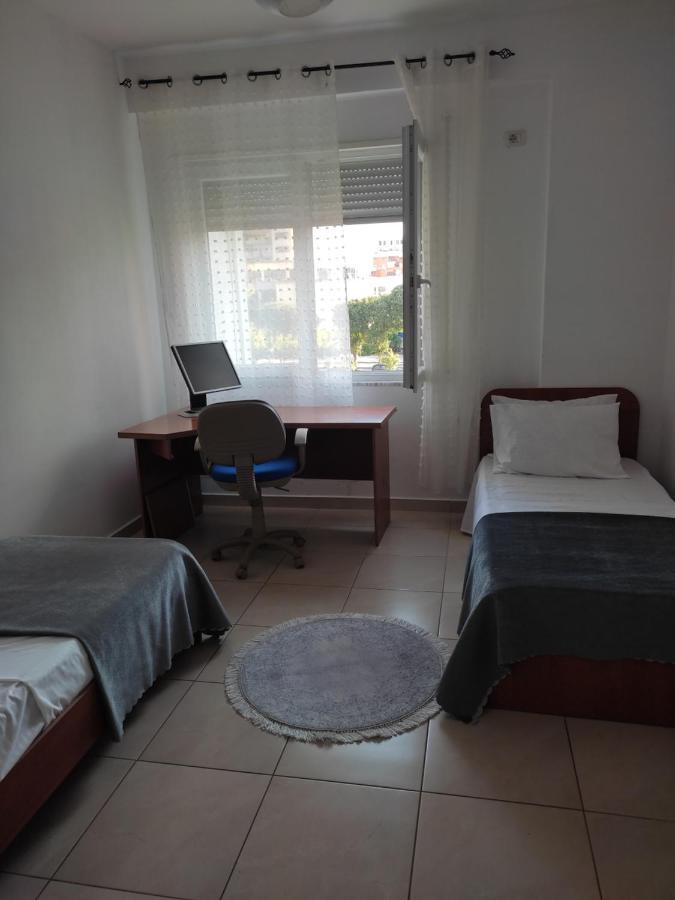 Comfy City Center Apartment Shkoder Ngoại thất bức ảnh